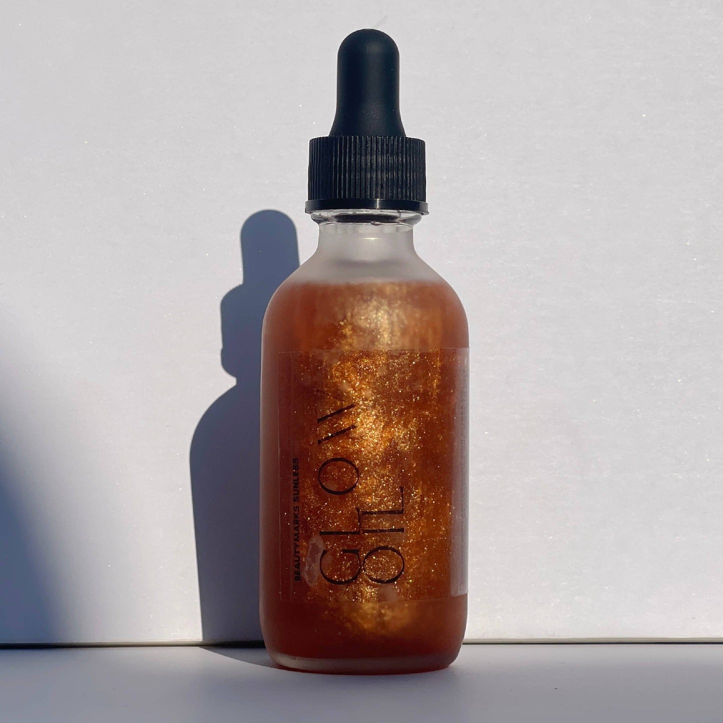Glow Oil: Hydrating Shimmer Body Oil